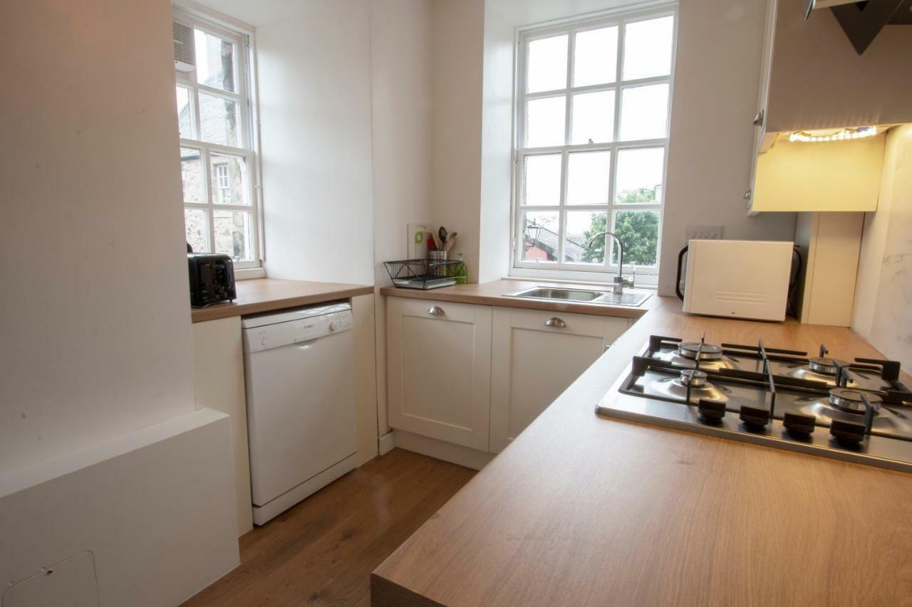 Cadell House Apt - Royal Mile 에든버러 외부 사진