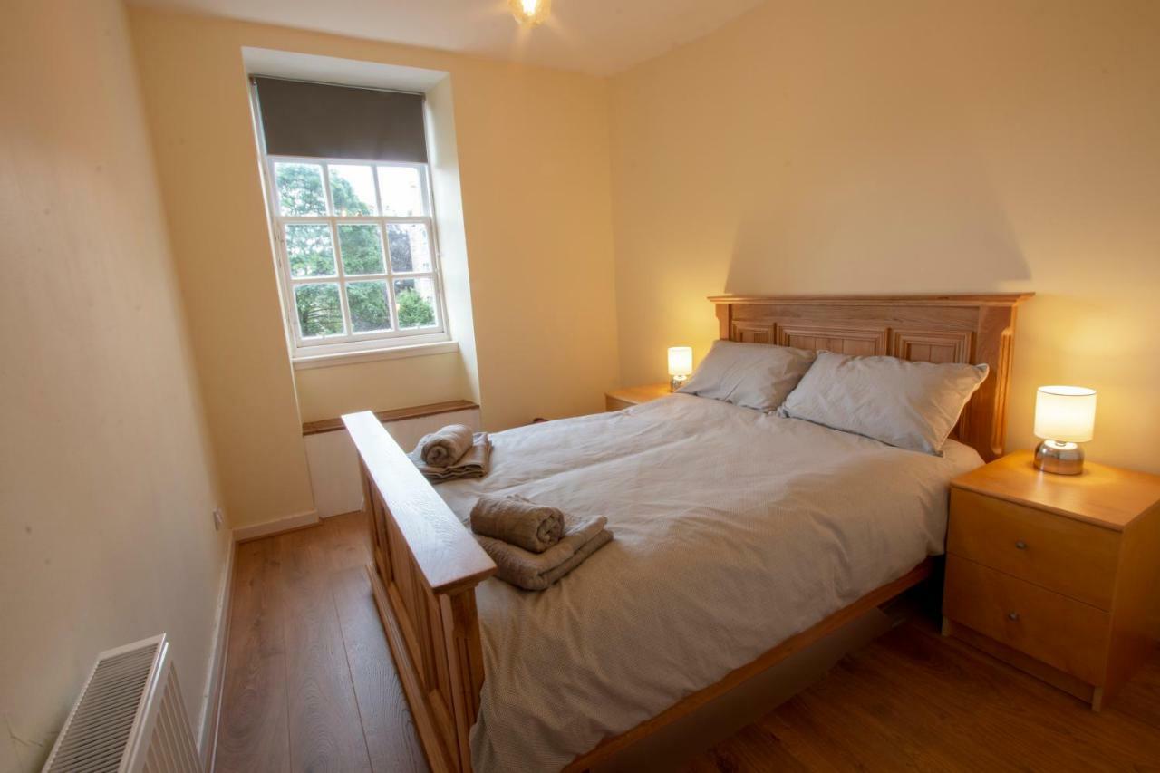 Cadell House Apt - Royal Mile 에든버러 외부 사진